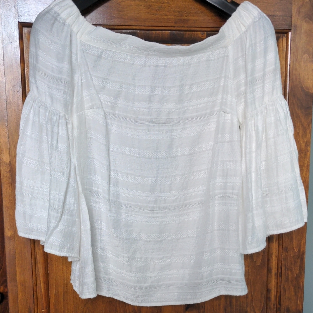 1. State White Flutter Sleeve Blouse Relaxed Ruffled , Flowy Top, New XS